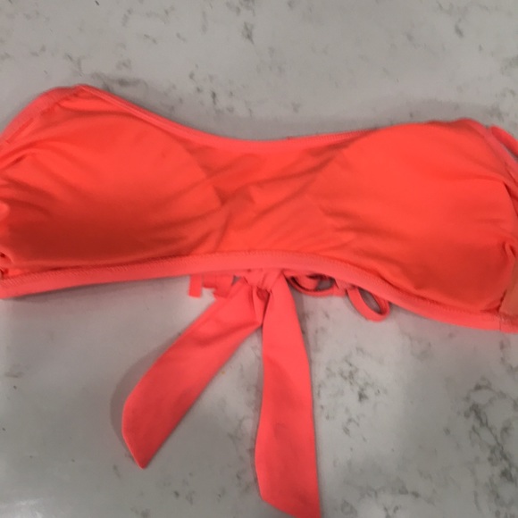 BIKINI top M FOR TWEENS OR SMALL ADULT. Very bright coral color. Tie n back/neck - Picture 4 of 6